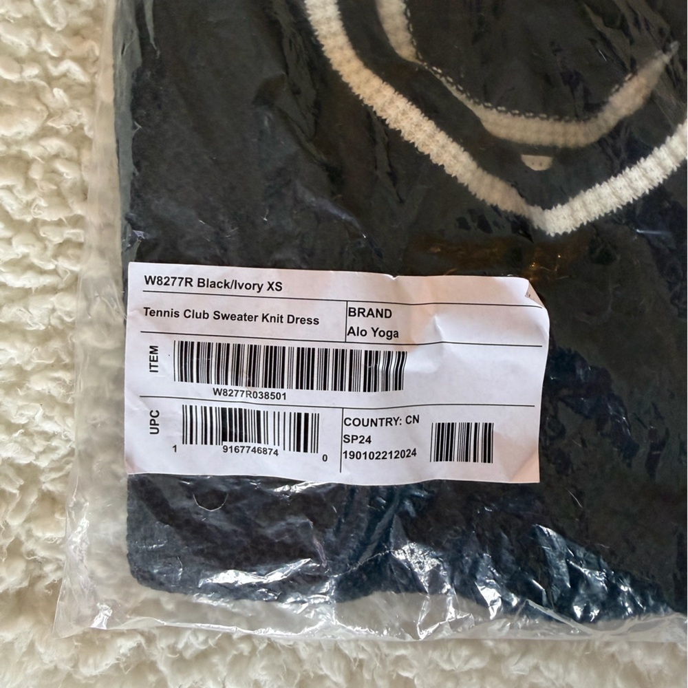 ALO Yoga Tennis Club Sweater Knit Mini Dress Black Ivory XS - Picture 7 of 7